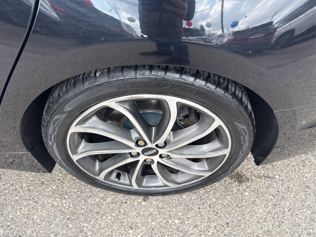 Used 2019 Lincoln MKZ Reserve w/ Reserve Plus Package image 18