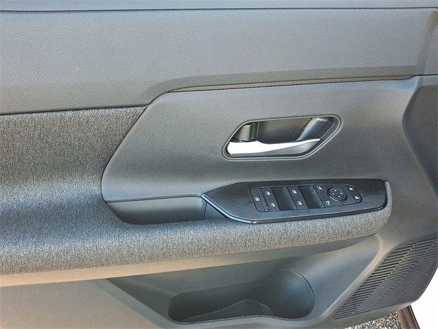 New 2026 Nissan Kicks SV w/ Cold Weather Package image 10