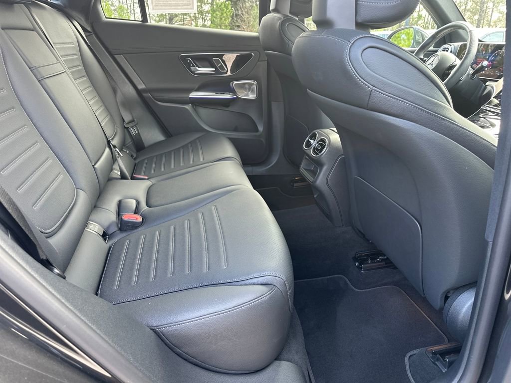 Certified 2025 Mercedes-Benz GLC 300 4MATIC image 32
