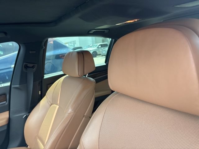 Used 2013 BMW 750Li RWD image 9