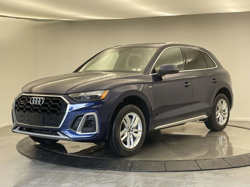 Used 2023 Audi Q5 2.0T Premium w/ Convenience Package AWD/4WD image 1