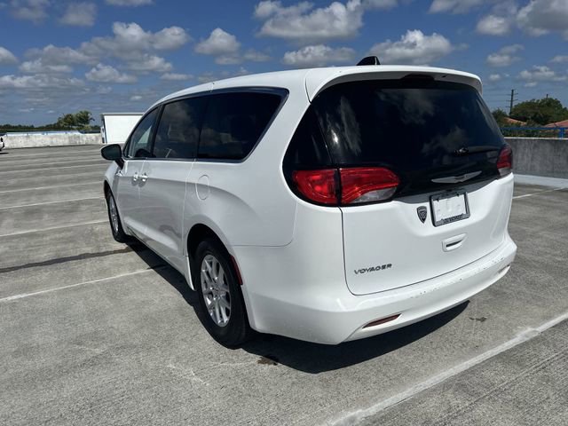 Used 2023 Chrysler Voyager LX FWD image 37
