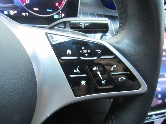 Used 2024 Mercedes-Benz C 300 Sedan image 38
