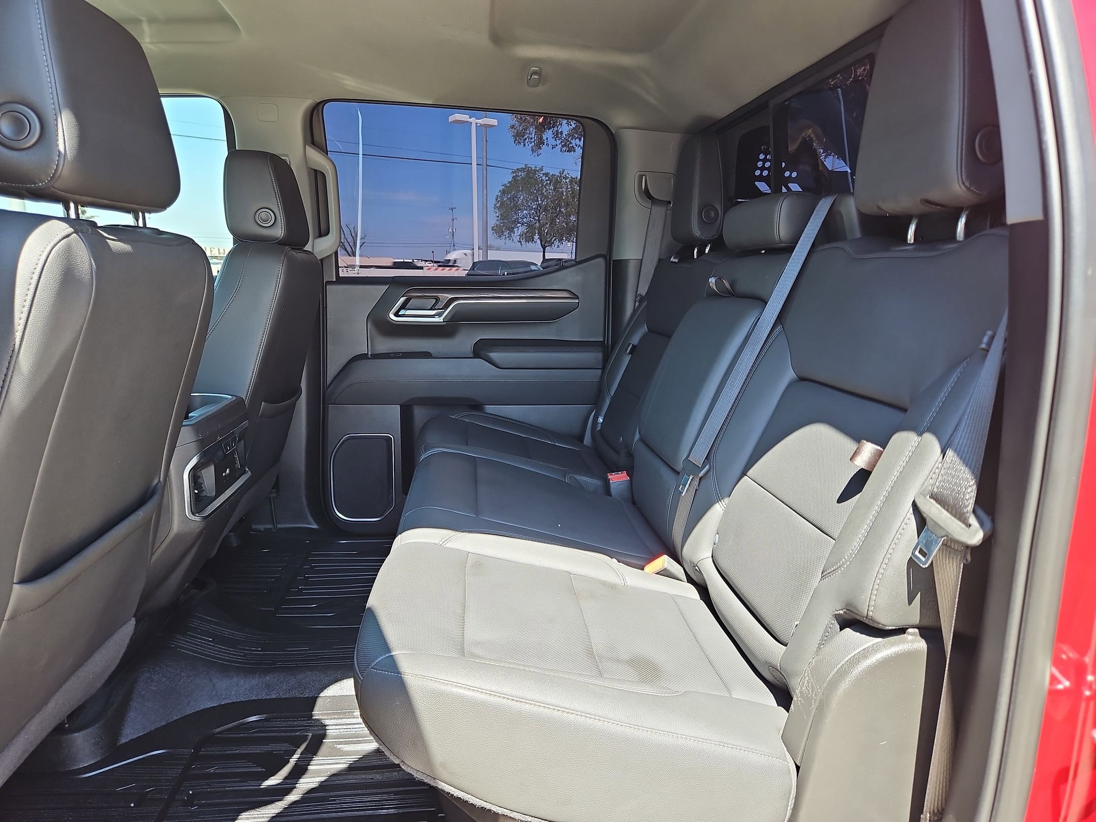 Used 2024 GMC Sierra 1500 SLT RWD image 14