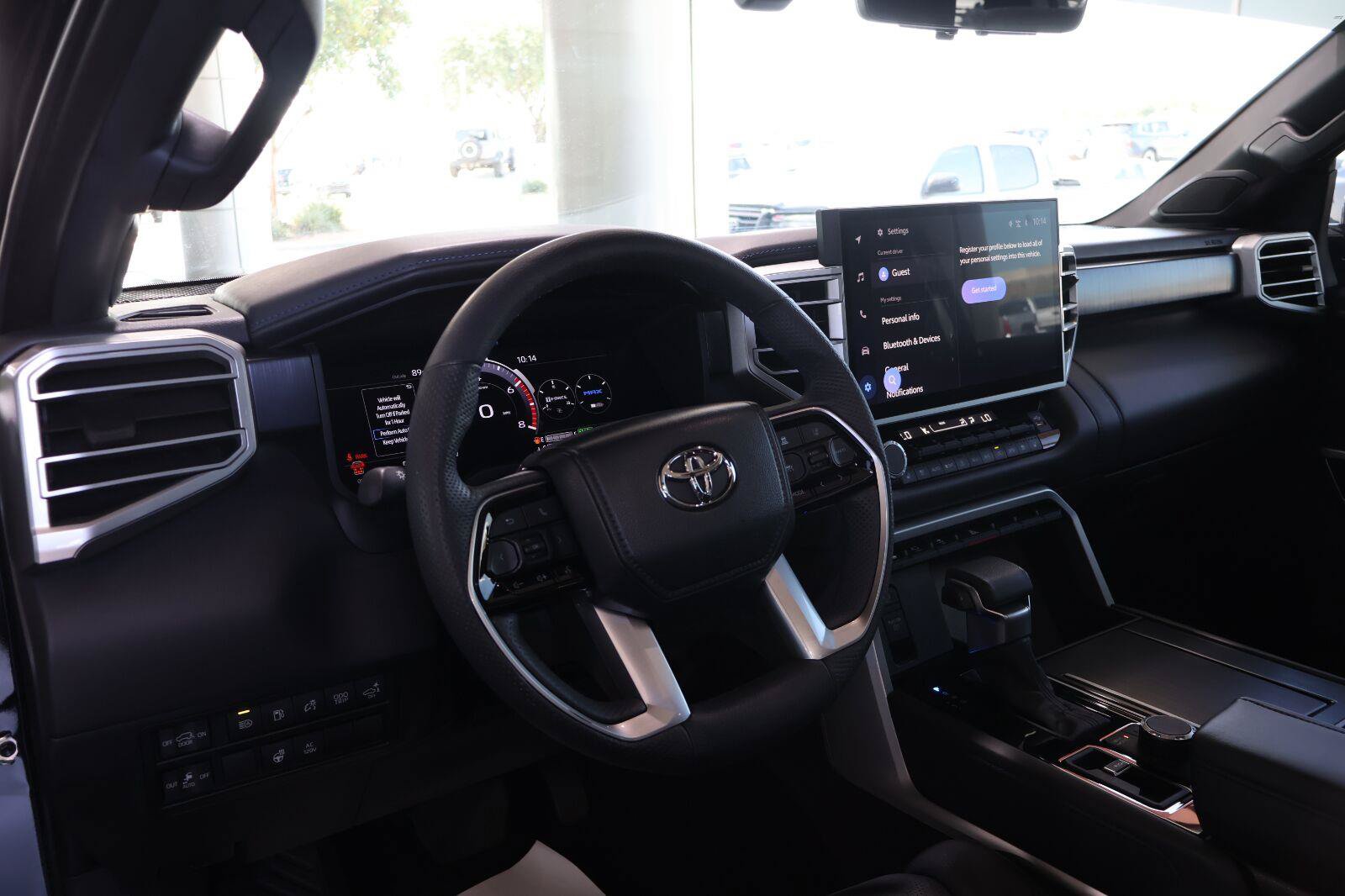 Used 2025 Toyota Sequoia Platinum AWD/4WD image 38