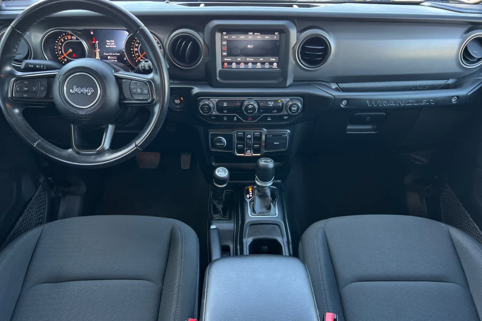 Used 2022 Jeep Wrangler Unlimited Sport AWD/4WD image 3