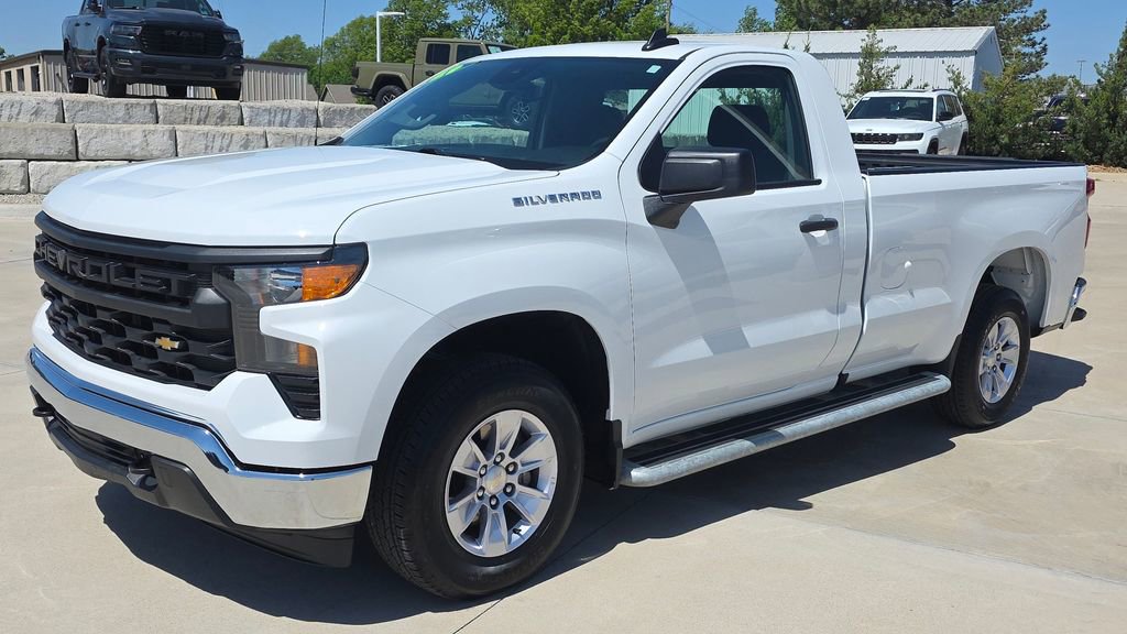 Used 2025 Chevrolet Silverado 1500 W/T
