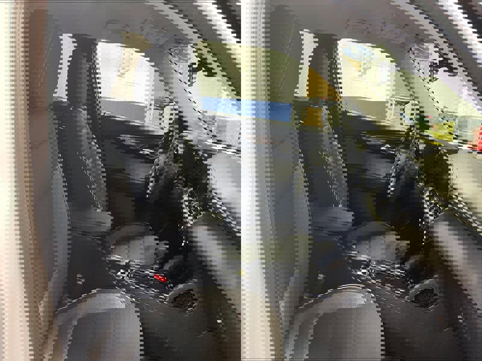 Used 2025 Chevrolet TrailBlazer LT AWD/4WD image 11