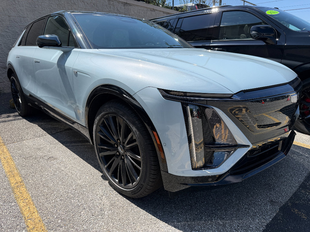 New 2026 Cadillac Lyriq Sport image 2