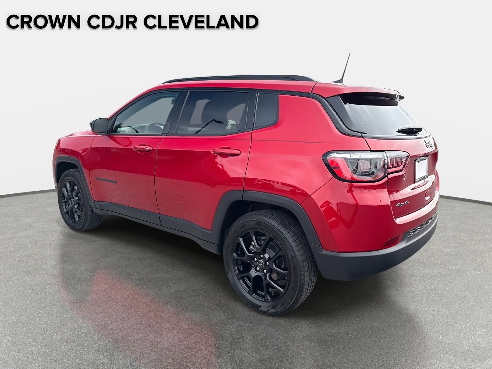 Used 2025 Jeep Compass Latitude w/ Altitude Special Edition image 6