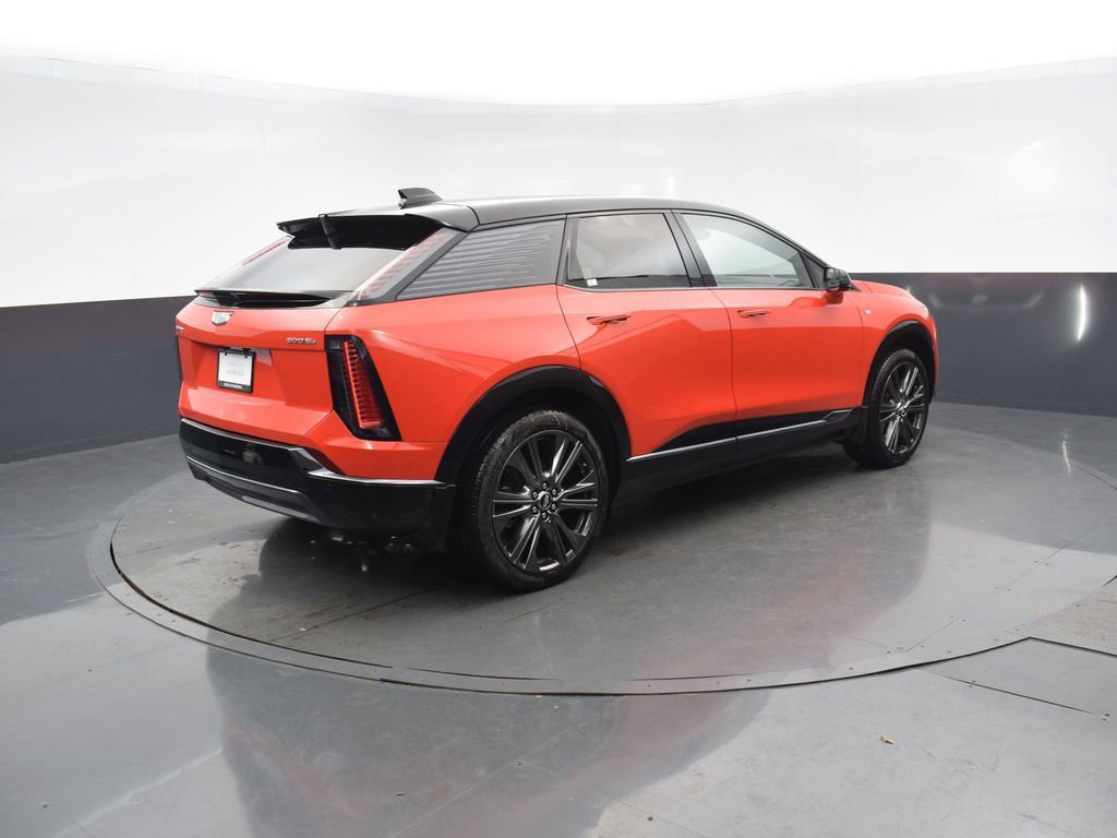 New 2026 Cadillac Optiq Sport 2 w/ LPO, Floor Liner Package image 6