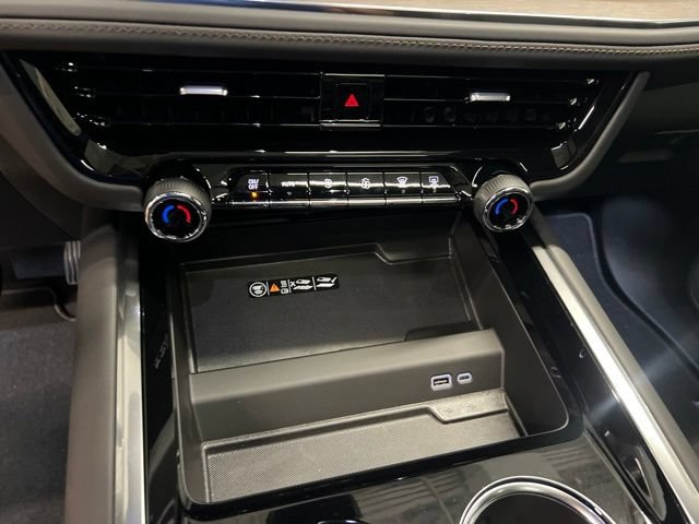 New 2026 Chevrolet Tahoe High Country AWD/4WD image 23