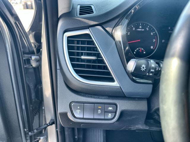 Used 2023 Kia Seltos S image 17