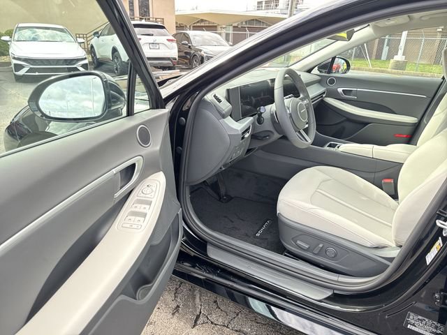 New 2026 Hyundai Sonata SEL FWD image 18