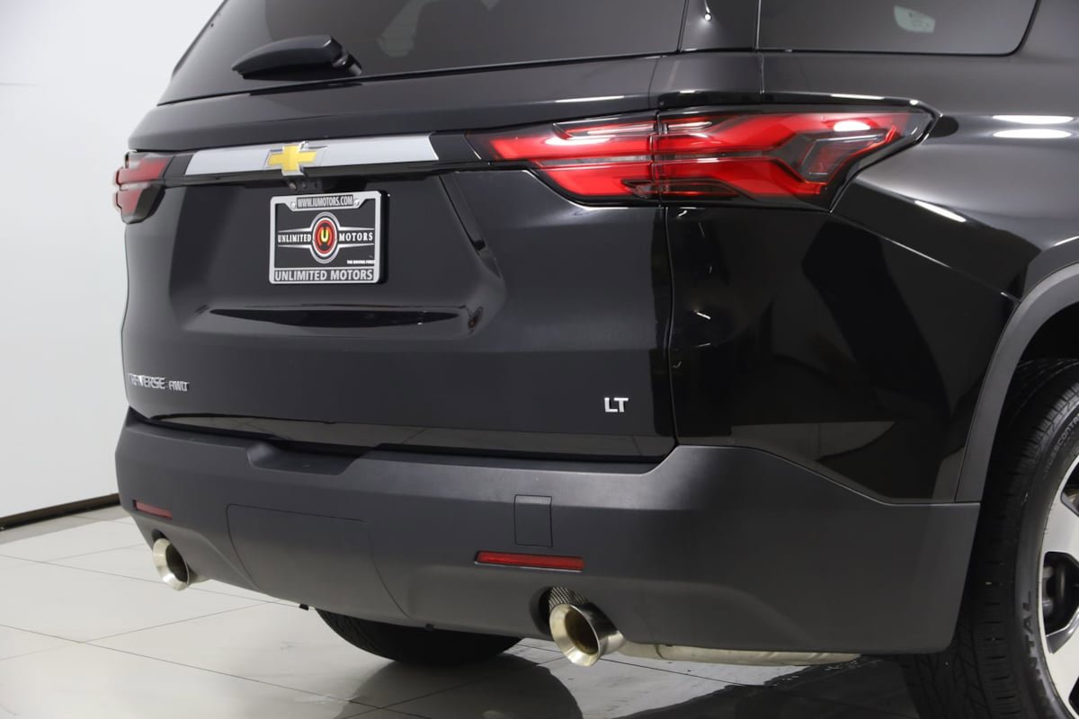 Used 2023 Chevrolet Traverse LT w/ LT Premium Package AWD/4WD image 45