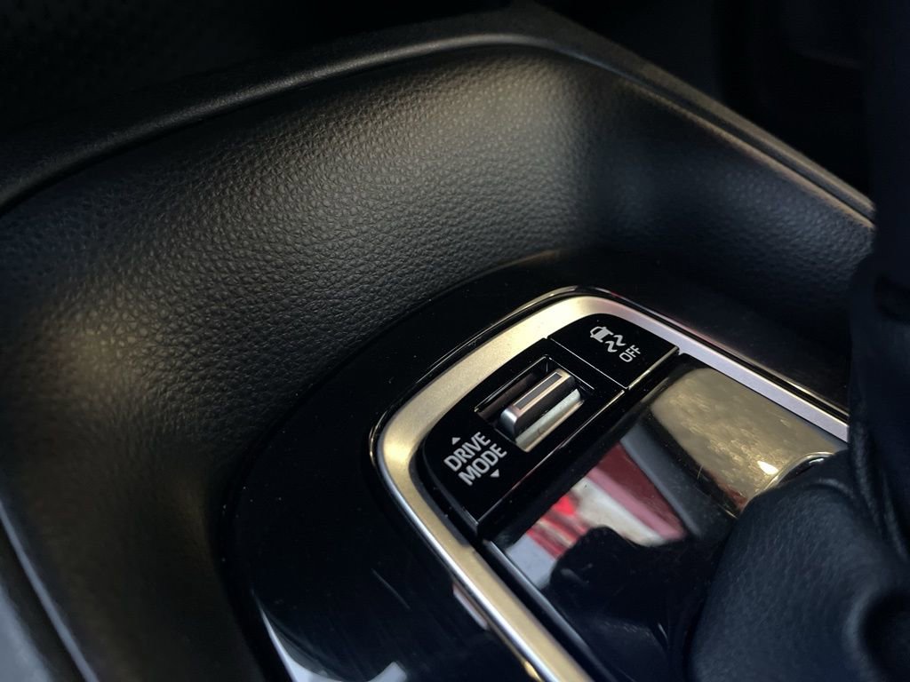 Used 2025 Toyota Corolla SE w/ Convenience Package image 23