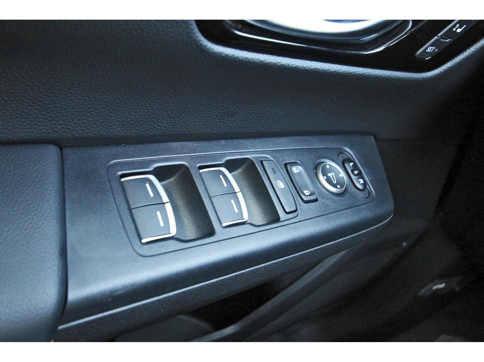 Used 2025 Honda CR-V Sport Touring image 21