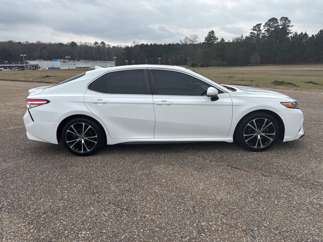 Used 2020 Toyota Camry SE image 7