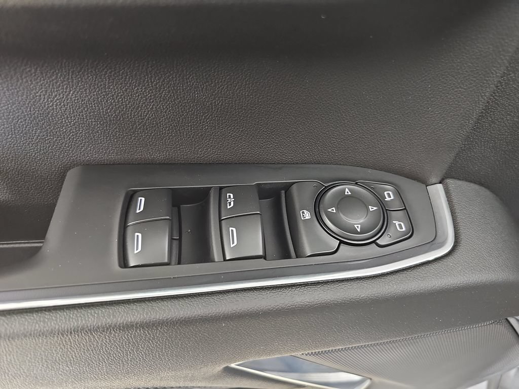 Certified 2024 Chevrolet Silverado 1500 LT AWD/4WD image 32