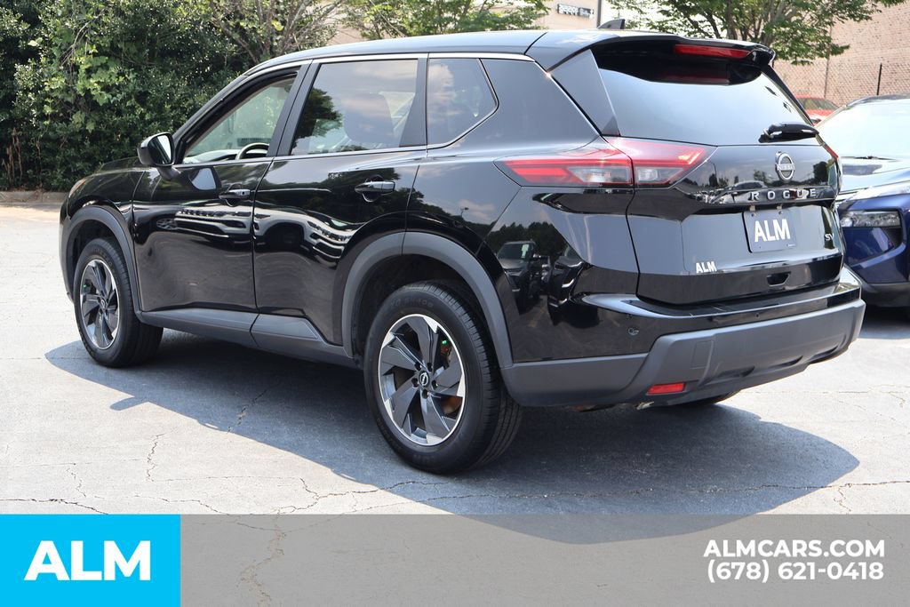 Used 2024 Nissan Rogue SV FWD image 8