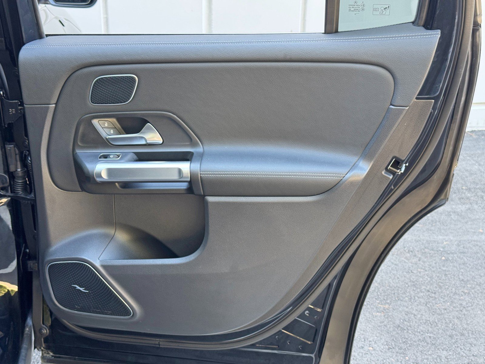 Used 2022 Mercedes-Benz EQB 350 4MATIC w/ Pinnacle Package image 43