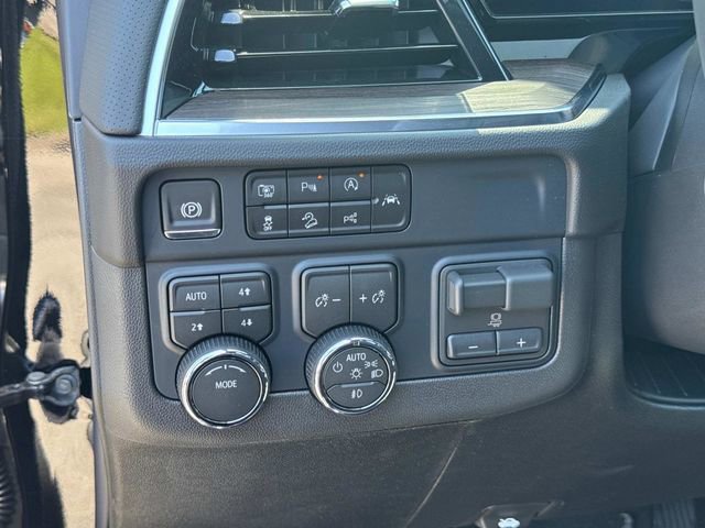 New 2026 Chevrolet Tahoe Premier w/ Sun And Tow Package AWD/4WD image 29
