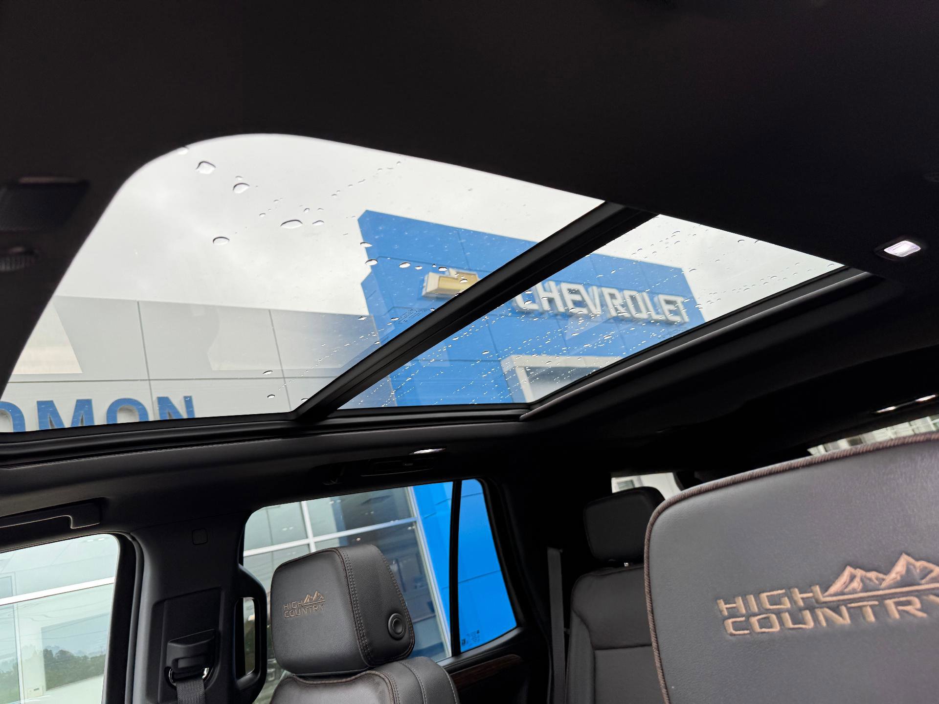 Certified 2024 Chevrolet Tahoe High Country w/ Premium Package image 32