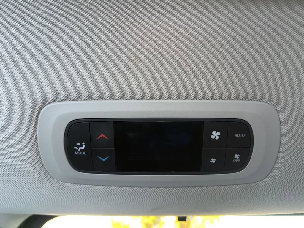 Used 2017 Chrysler Pacifica Touring-L Plus w/ Advanced Safetytec Group image 26