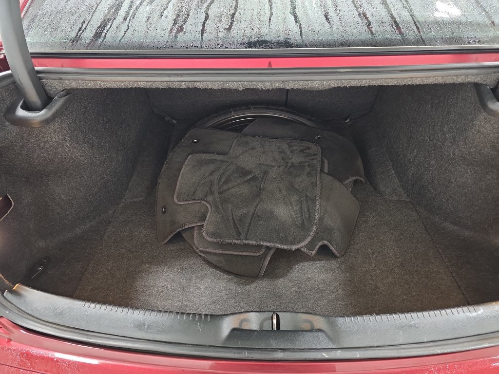 Used 2018 Chrysler 300 Touring w/ Sport Appearance Package RWD image 32