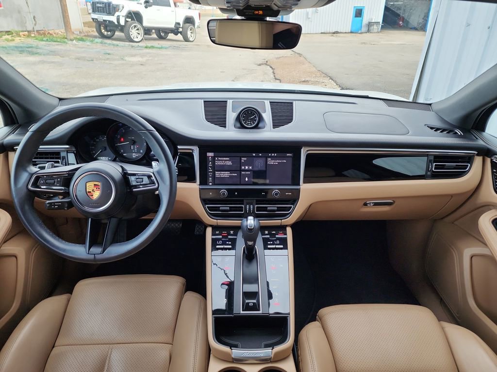 Used 2022 Porsche Macan image 16