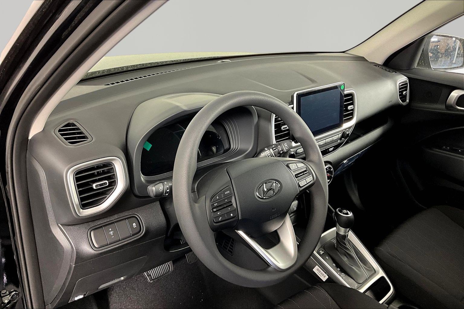 New 2026 Hyundai Venue SE FWD image 15