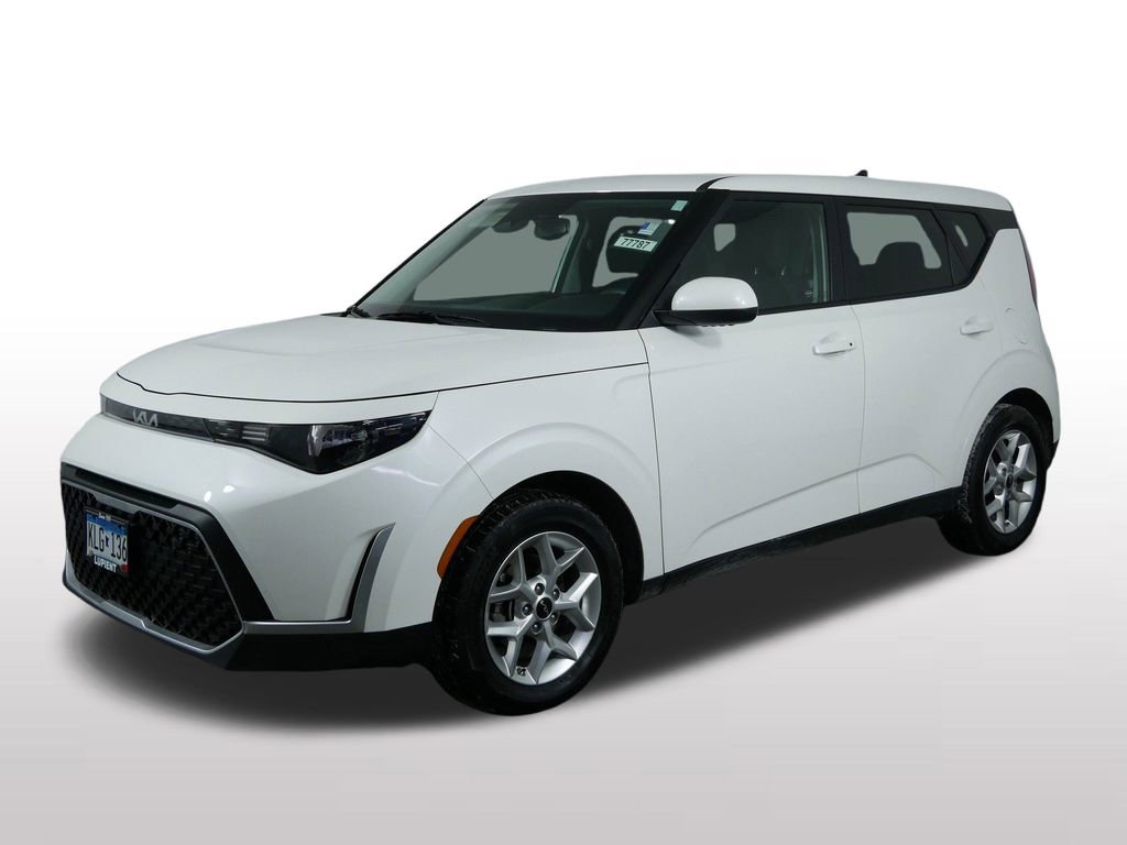Certified 2023 Kia Soul S image 5
