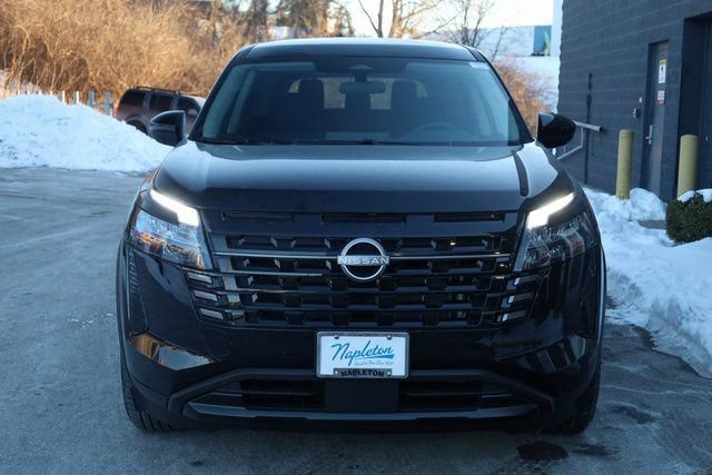 New 2026 Nissan Pathfinder S AWD/4WD image 3