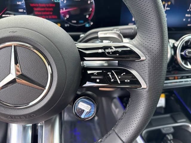New 2025 Mercedes-Benz GLB 35 AMG 4MATIC image 14