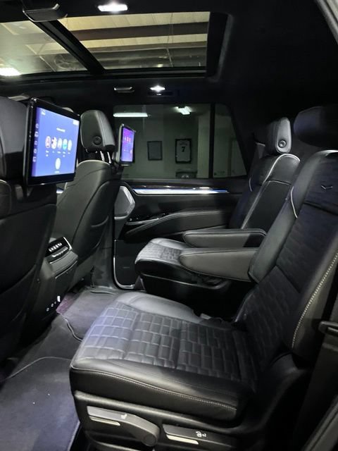 Used 2025 Cadillac Escalade Sport Platinum AWD/4WD image 15