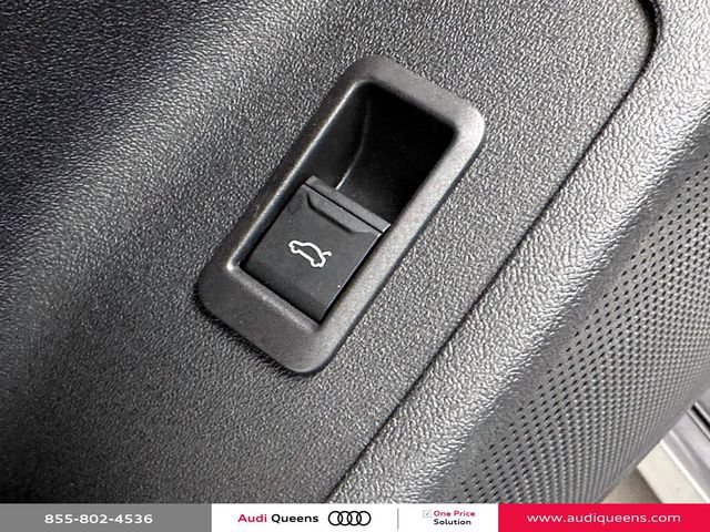 Used 2025 Audi A6 e-tron Premium w/ Ultra Package AWD/4WD image 20