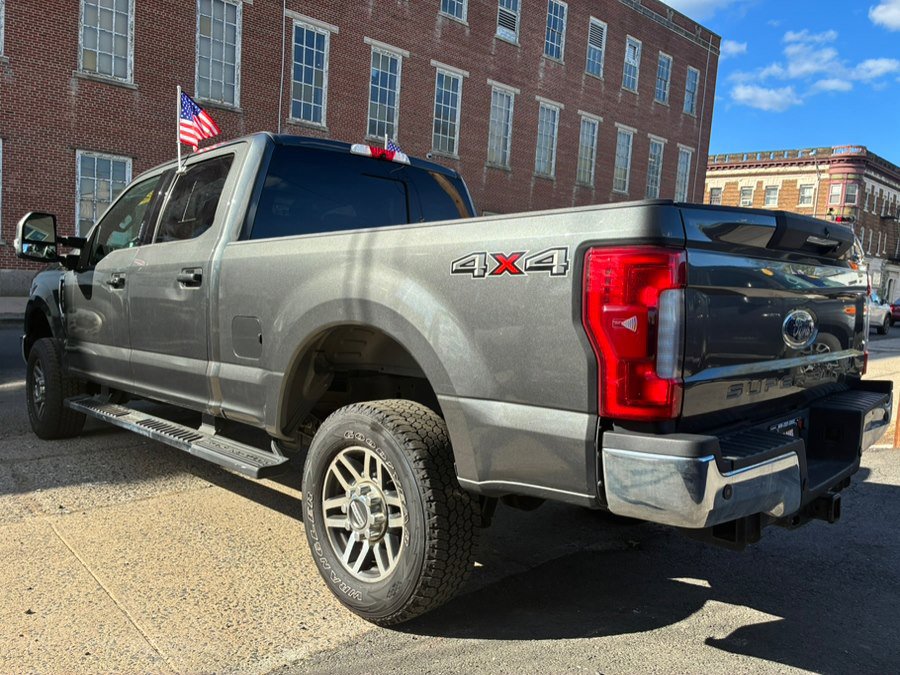 Used 2018 Ford F250 Lariat w/ Lariat Ultimate Package image 4