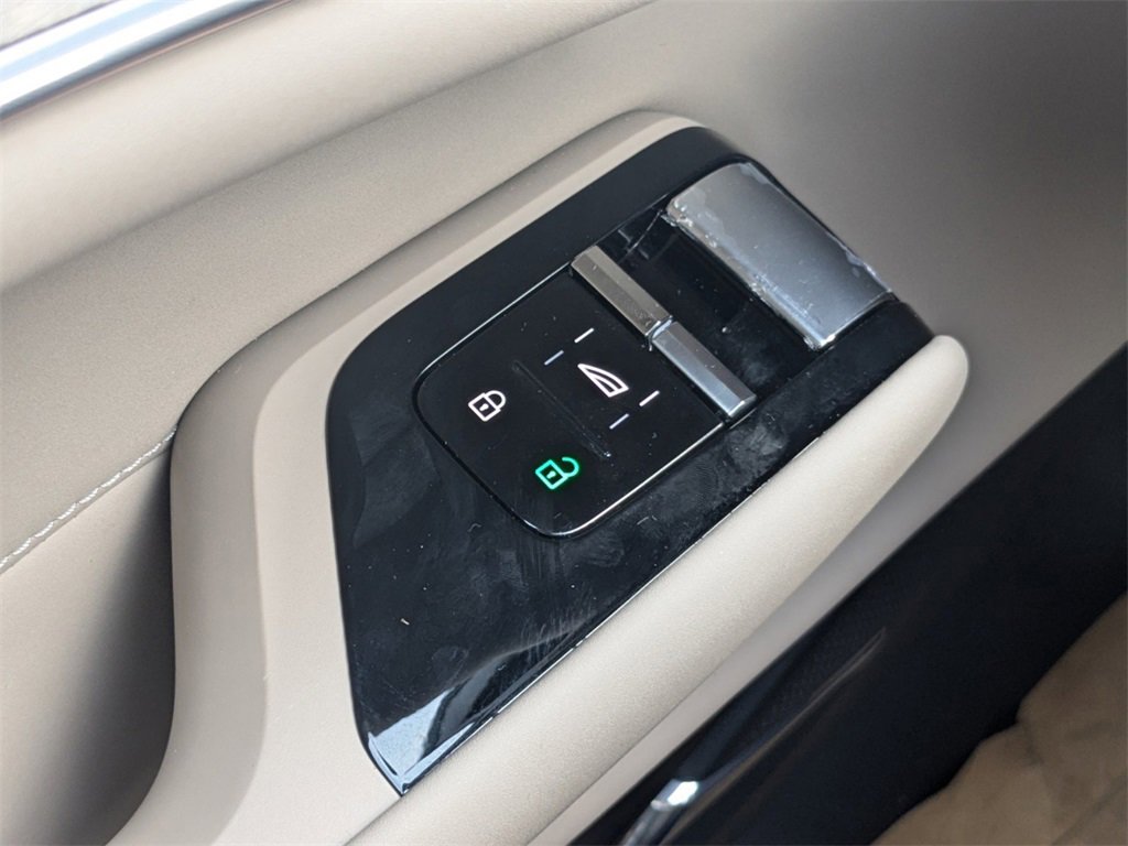 New 2025 Volvo EX90 Ultra image 24