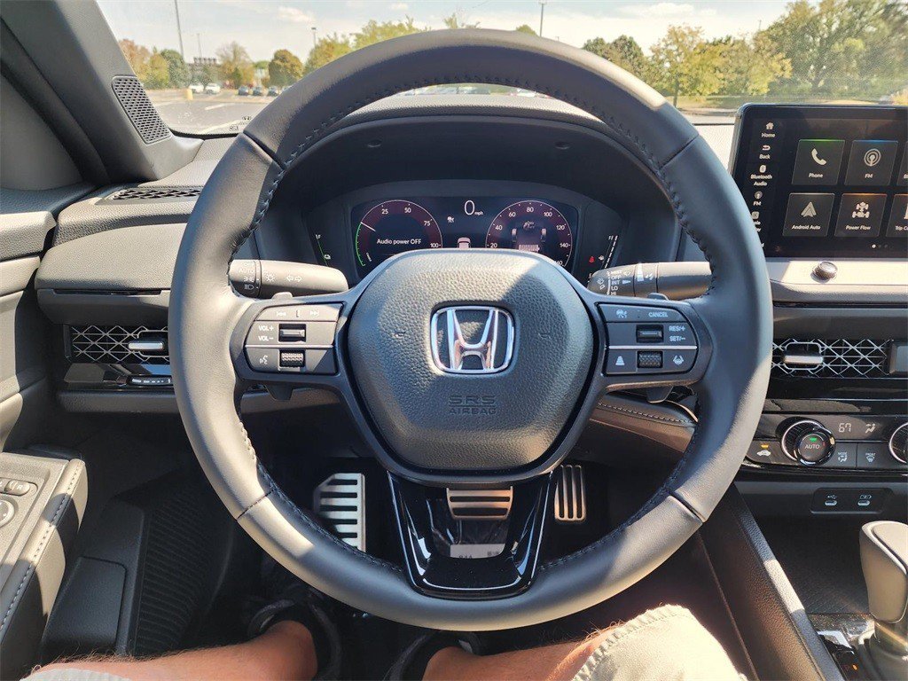 Used 2024 Honda Accord Sport image 25