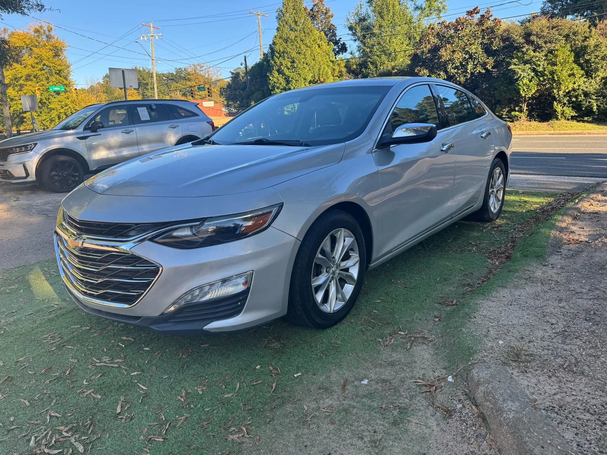 Used 2019 Chevrolet Malibu LT image 12