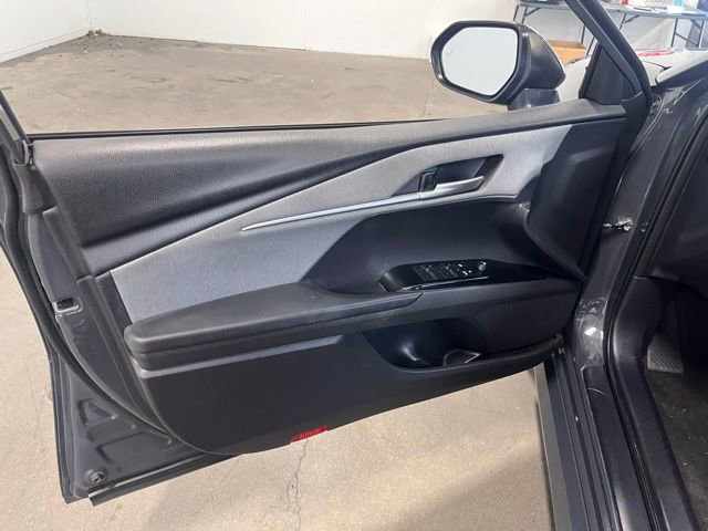 Used 2025 Toyota Camry LE FWD image 24