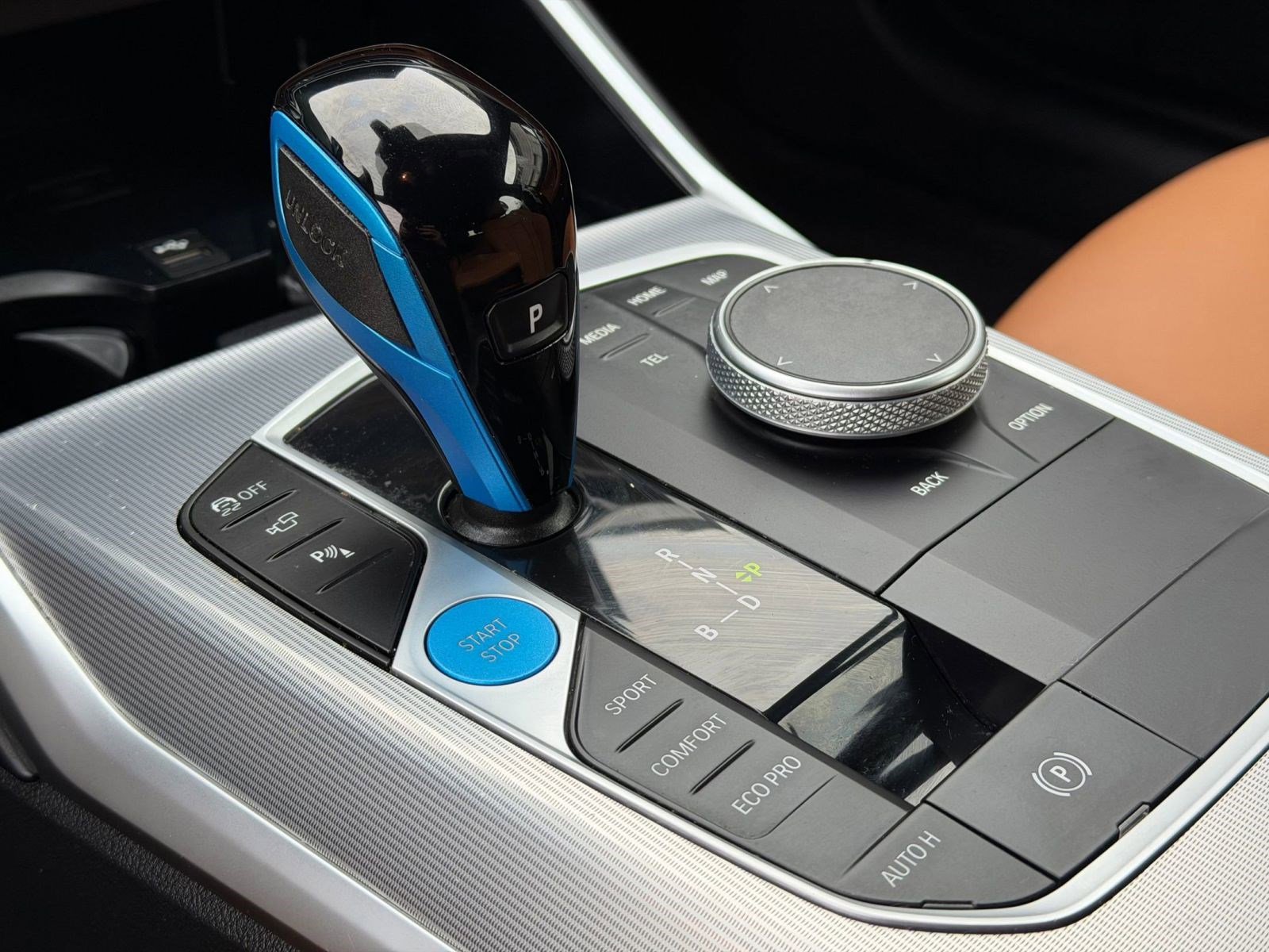 Certified 2023 BMW i4 eDrive35 image 15