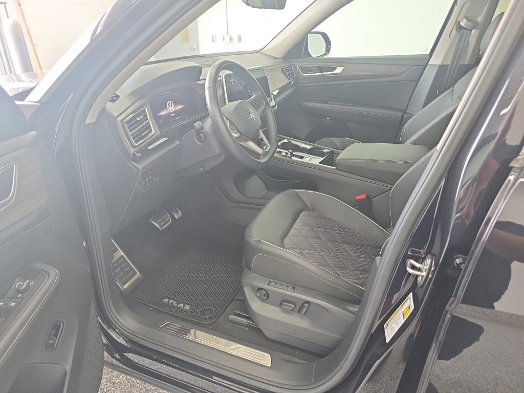 New 2026 Volkswagen Atlas SEL Premium R-Line AWD/4WD image 37