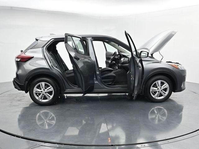 Used 2024 Nissan Kicks S FWD image 38