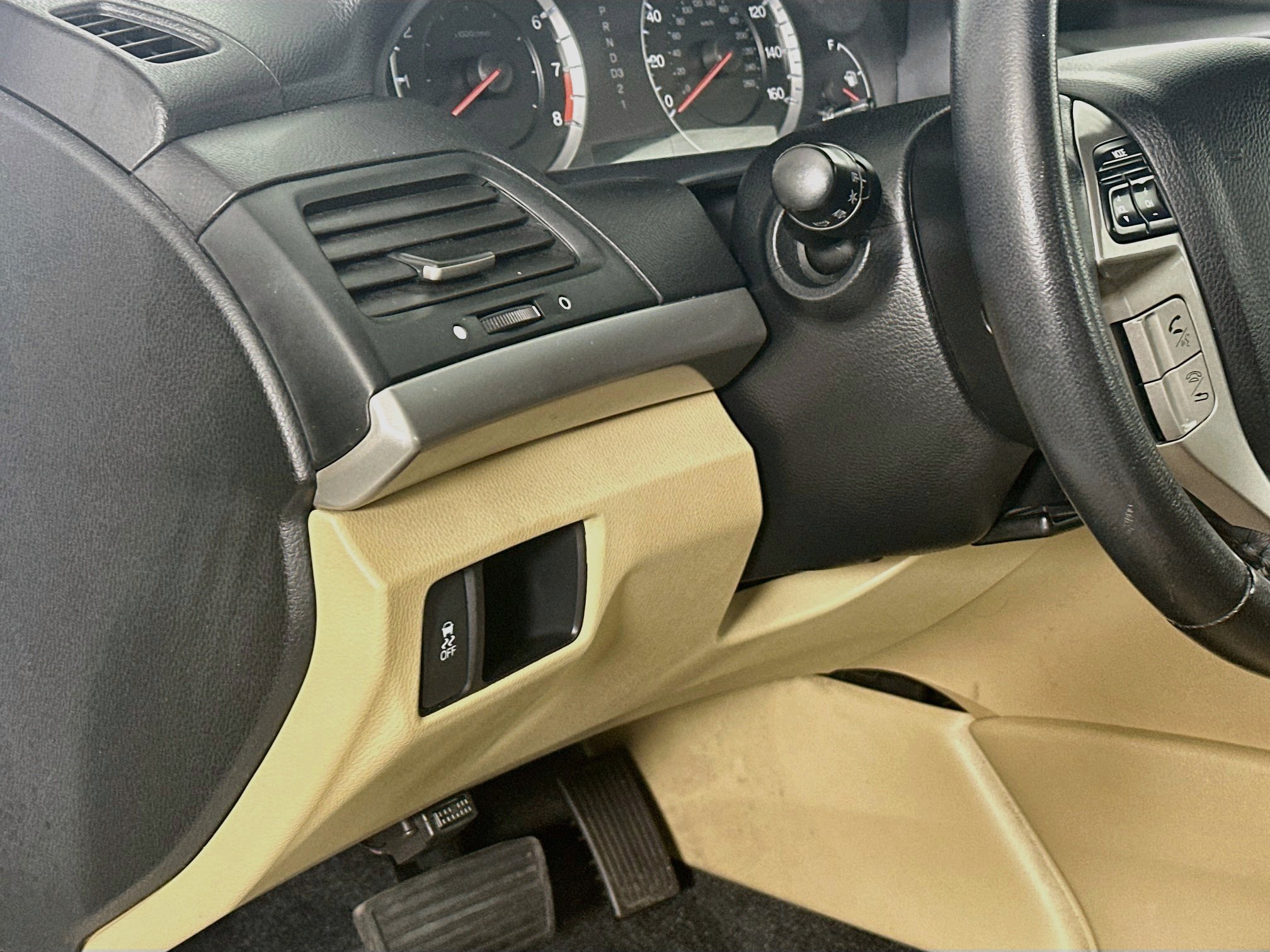 Used 2011 Honda Accord EX-L image 17