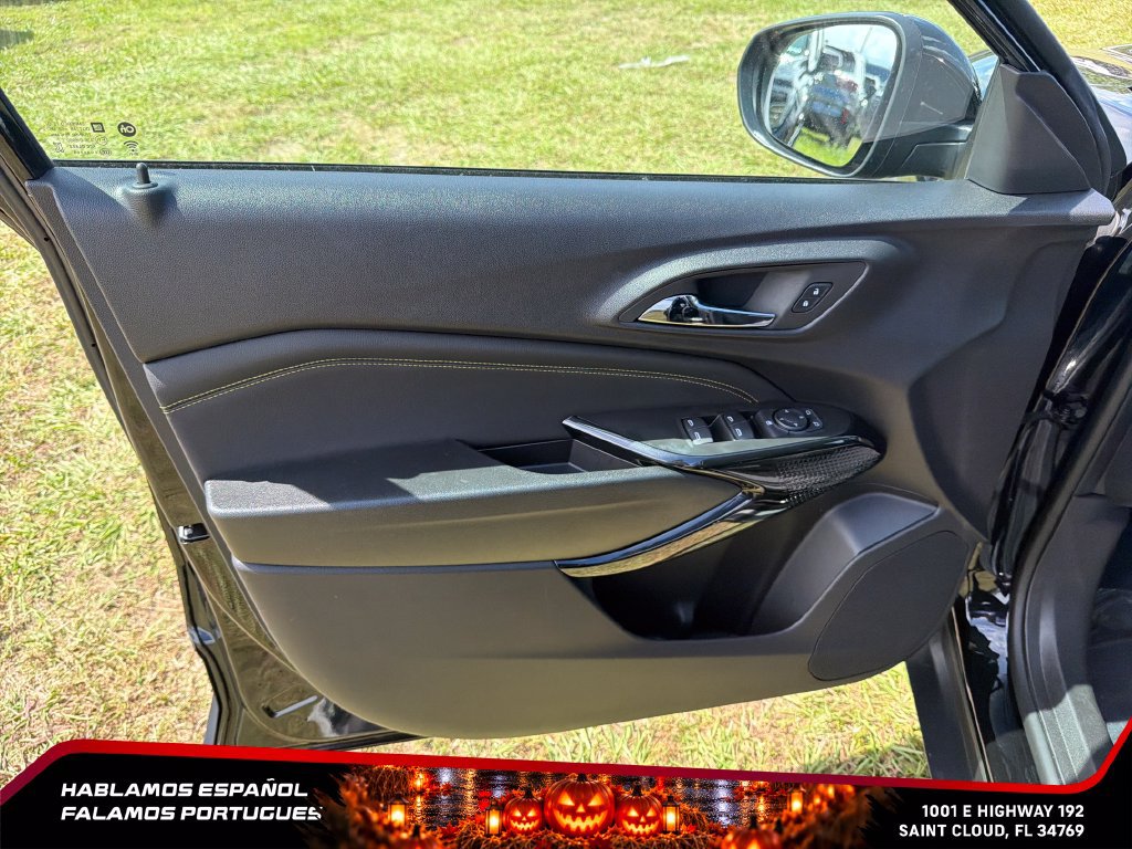Used 2025 Chevrolet Trax LT w/ Driver Confidence Package FWD image 12