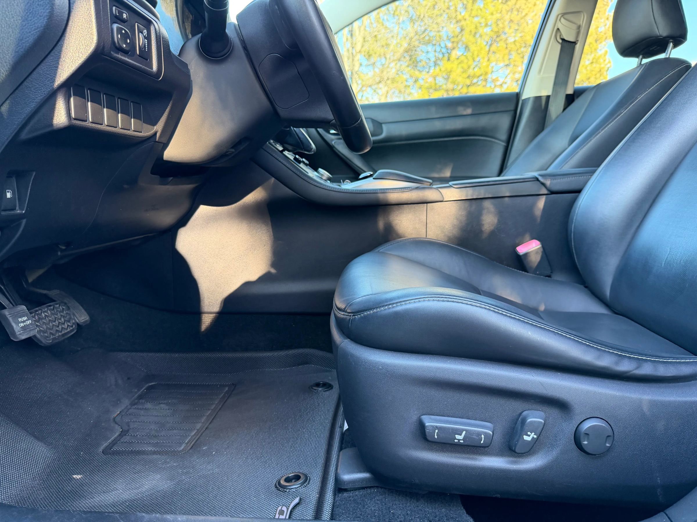 Used 2014 Lexus CT 200h Premium image 18