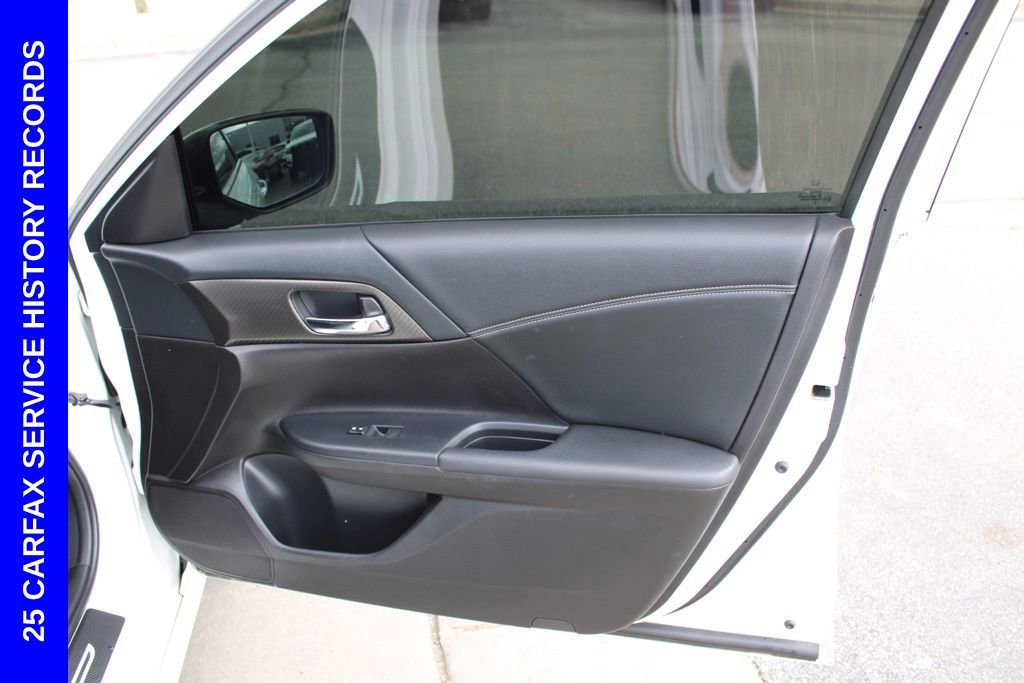 Used 2016 Honda Accord Sport image 20