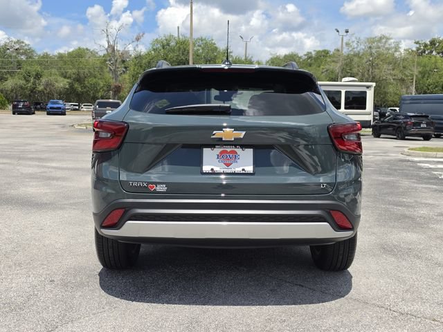 Used 2026 Chevrolet Trax LT w/ LT Convenience Package FWD image 5
