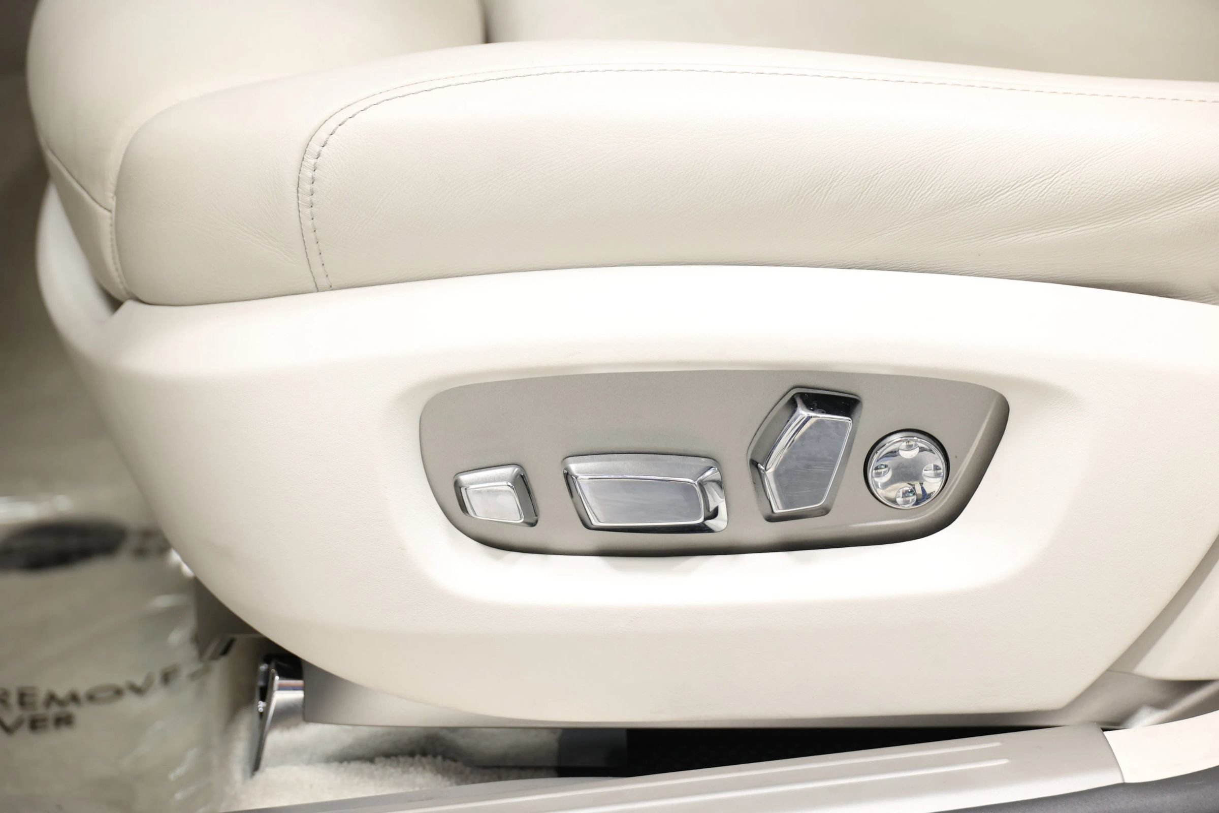 Used 2017 Rolls-Royce Ghost RWD image 17